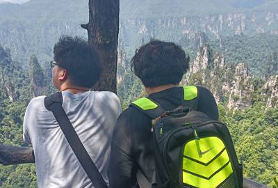 康輝接待獨(dú)立私家小包團(tuán)實(shí)況播放，康輝旅游，品質(zhì)看的見(jiàn)！