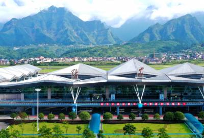 3月30日起！張家界機(jī)場(chǎng)夏秋航班時(shí)刻正式生效！美麗張家界，即將迎來(lái)旺季！