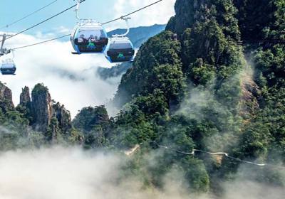 莽山五指峰漫游指南：踏云尋峰，探秘南嶺秘境